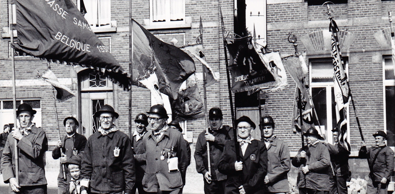 Photo d’un groupe de mineurs